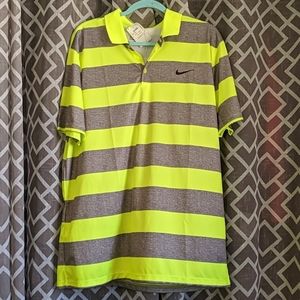 Never Worn Nike Golf Standard Fit Dri-Fit Shirt